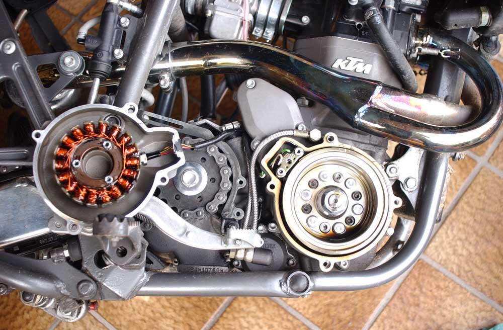 http://www.altmann.haan.de/ktm_lc4_flywheel/flywheelpics/lc4_kokusan.jpg